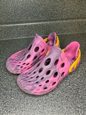 Merrell Kids Pink and Purple Vented Clog with Yellow Heel Strap